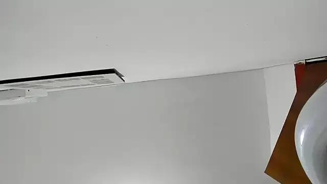 Masturbate to Mialenox, she wants to masturbate for you Mialenox from StripChat