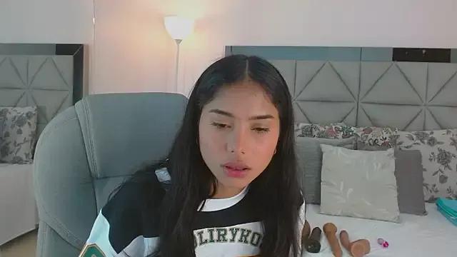 Milaa_Star_ from StripChat