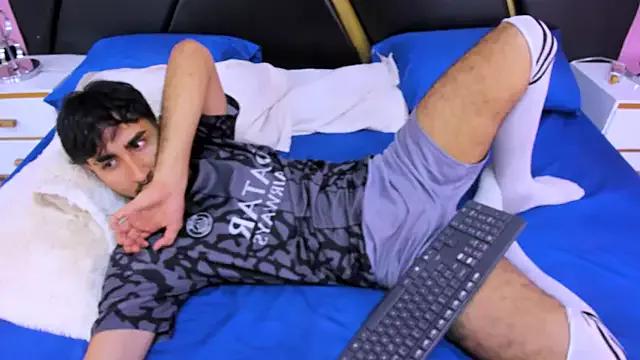 Explore sweet camwhore MilanZaire MilanZaire from StripChat