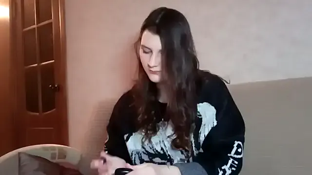 ModestLily from StripChat