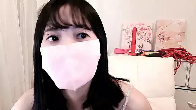 MOMO_ROSE from StripChat