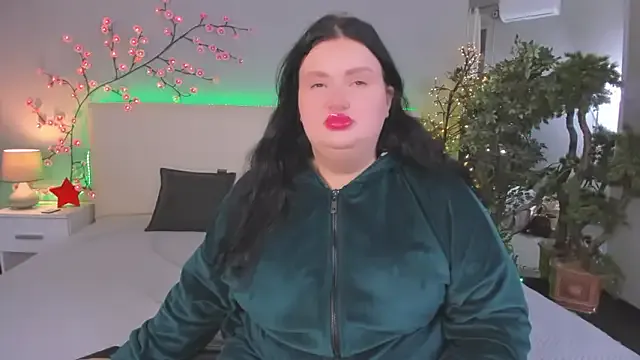 MonaSteele — naked dance with oil