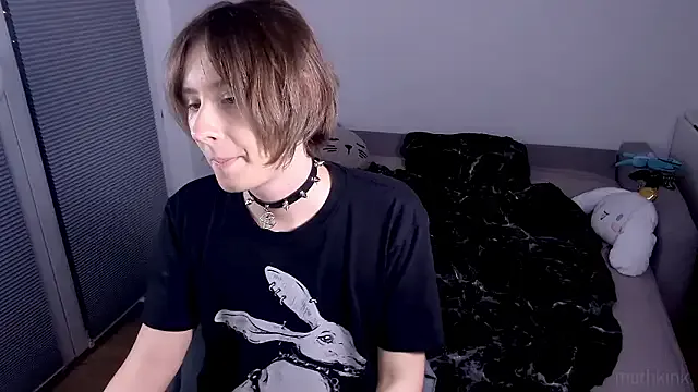 mothkink — Lil' booty shake