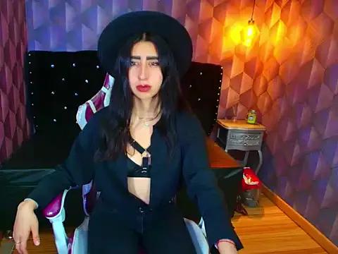 Nanisshawna from StripChat