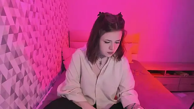 neat_obsession from StripChat