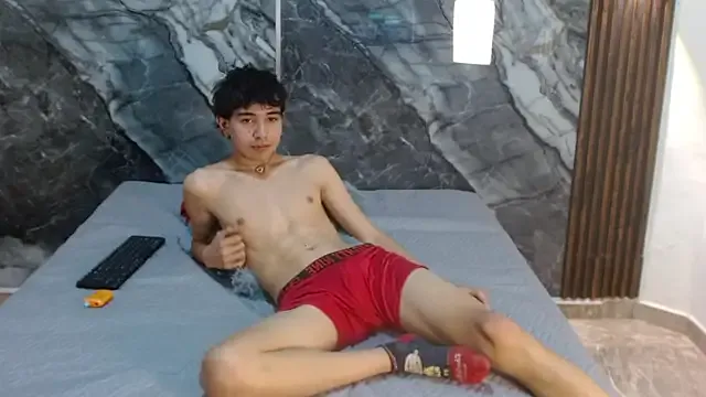 NoahWalker__ from StripChat