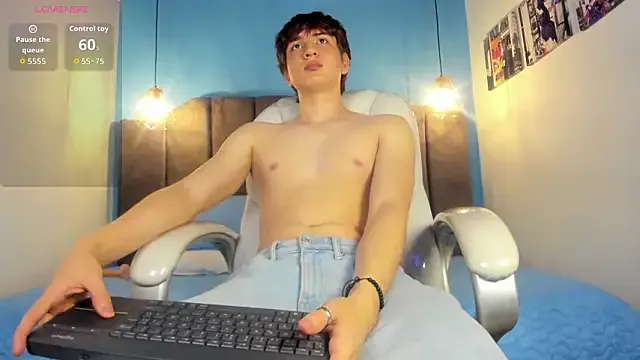 Oscar_fox_ — Oil in my dick