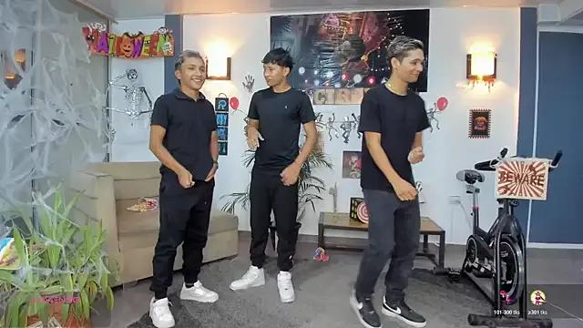 Playhardsexx from StripChat