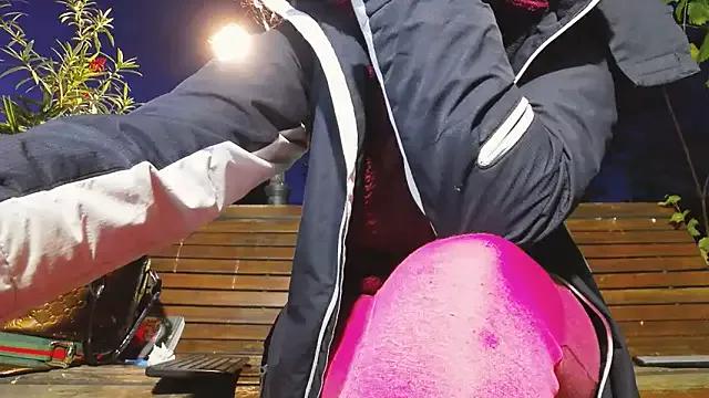 PublicMellyBigLabia from StripChat