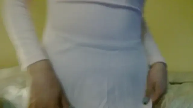 Rachel070 — look under my  dress