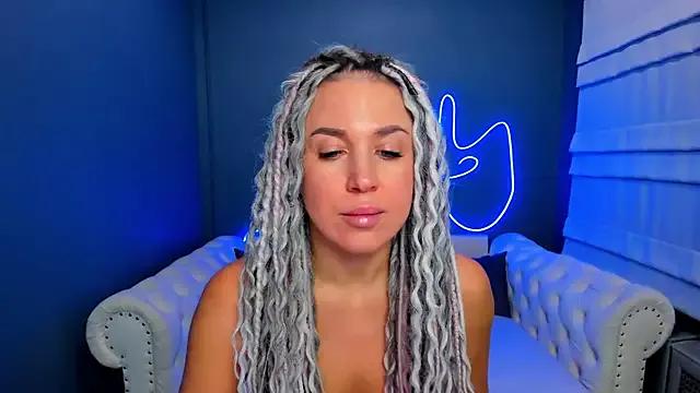 Try Rock_n_roxy, she wants to masturbate for you rock_n_roxy from StripChat