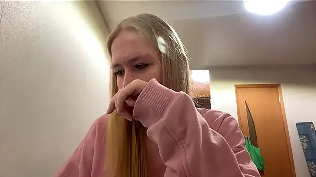 RoseBakeer — stand up and turn 360