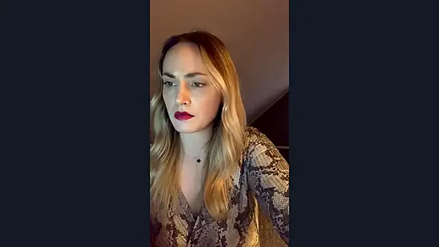 ScarlettSensitive from StripChat