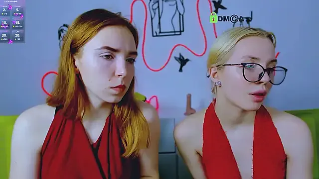 sendi_cais — show boobs