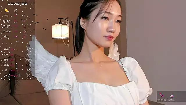 Explore cute slut SeulBi SeulBi from StripChat