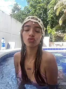 Check out Sophia_Queen03, she wants to masturbate for you Sophia_Queen03 from StripChat