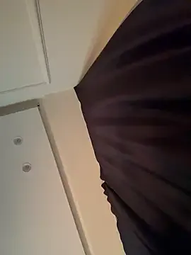 sugar-22 — Suck dildooo all in my mouth 