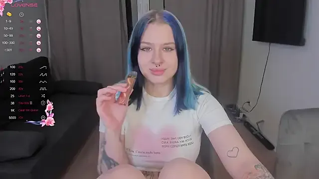 tender_kiitty — shake tits close to cam