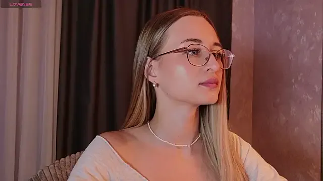 Tiffanyhunt — Booty doggy closeup