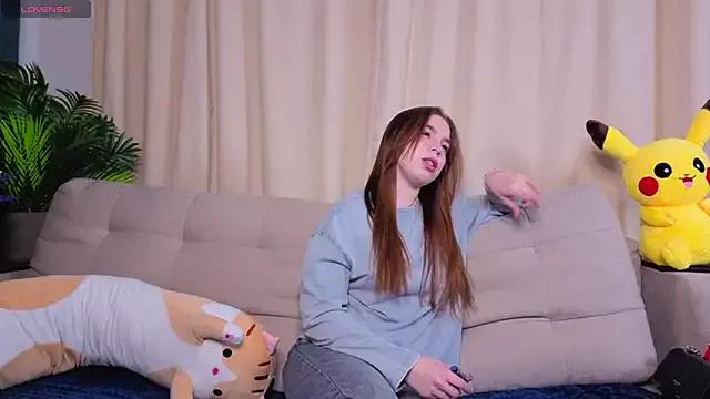 Hot ToniaRoehr wants you to fuck her body now ToniaRoehr from StripChat