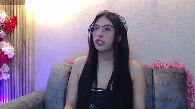 Valk_submissive — dance naked and shots!!!