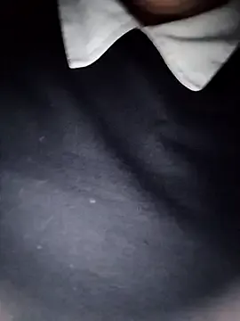 Vanee-23 — Private on StripChat