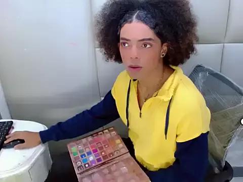 Watch WinnyBarness, zie wants to masturbate for you WinnyBarness from StripChat