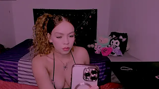 Xilee_doll — Freechat on StripChat