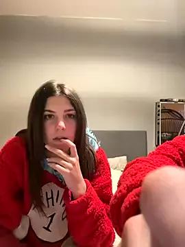 YoungCouple2007 from StripChat