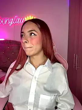 Yovng___Lau from StripChat